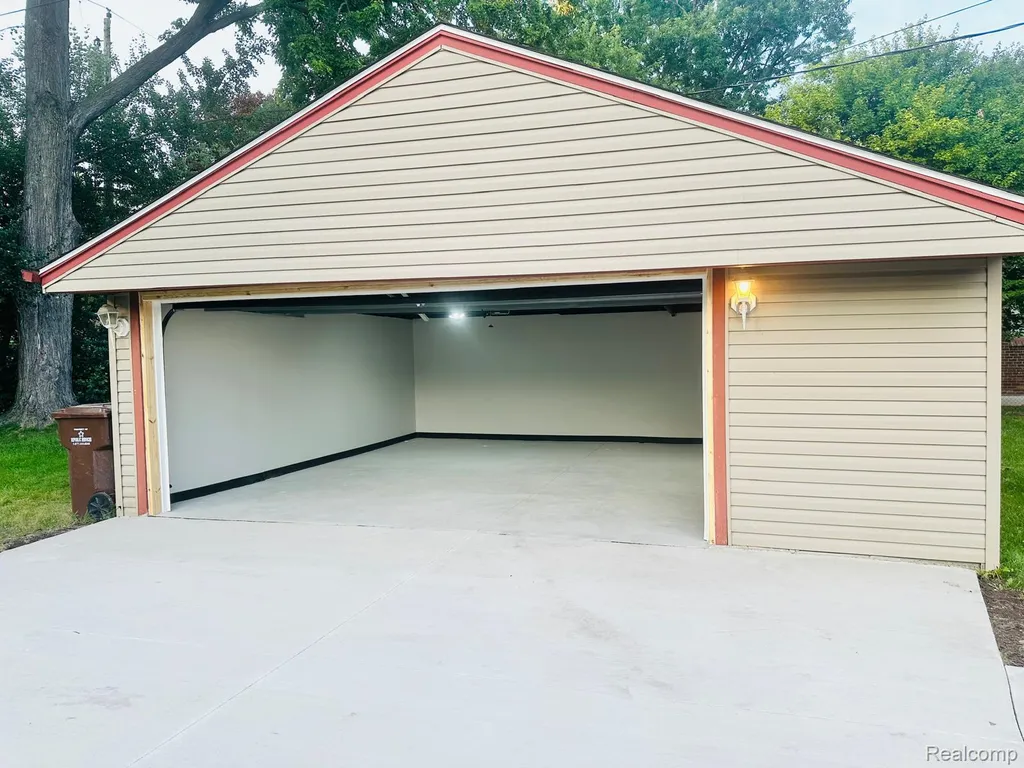 31980 Alvin Street Garden City City MI 48135