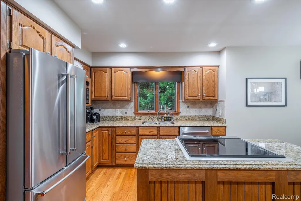 1109 S Lake Valley Drive Fenton Charter Township MI 48430