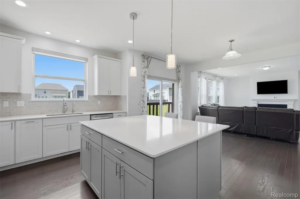 20633 Gidran Drive Lyon Charter Township MI 48178
