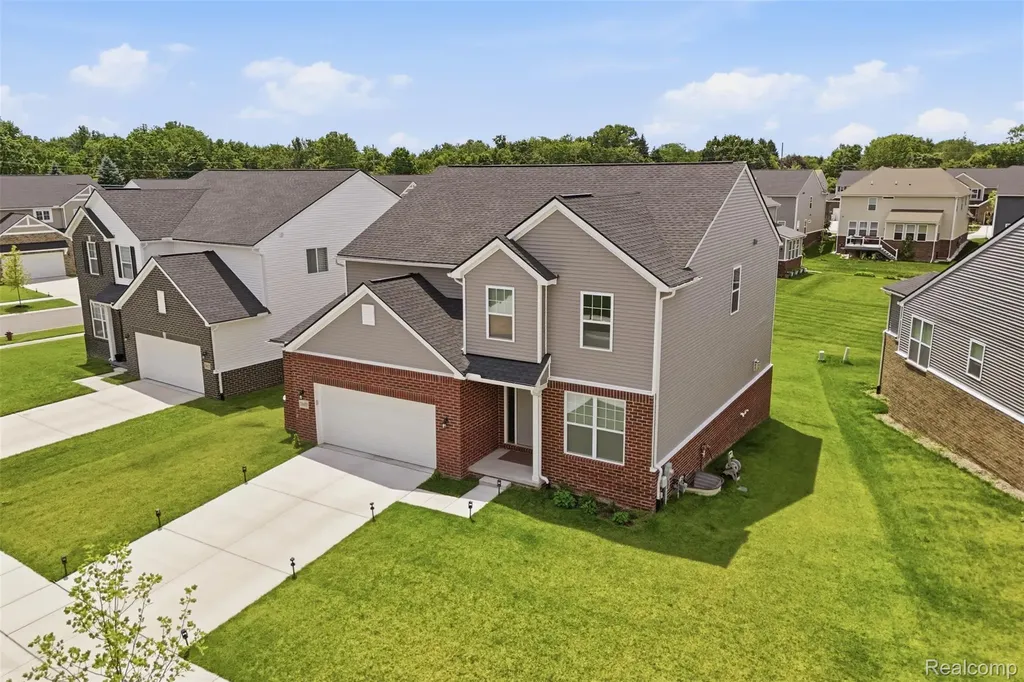 20633 Gidran Drive Lyon Charter Township MI 48178