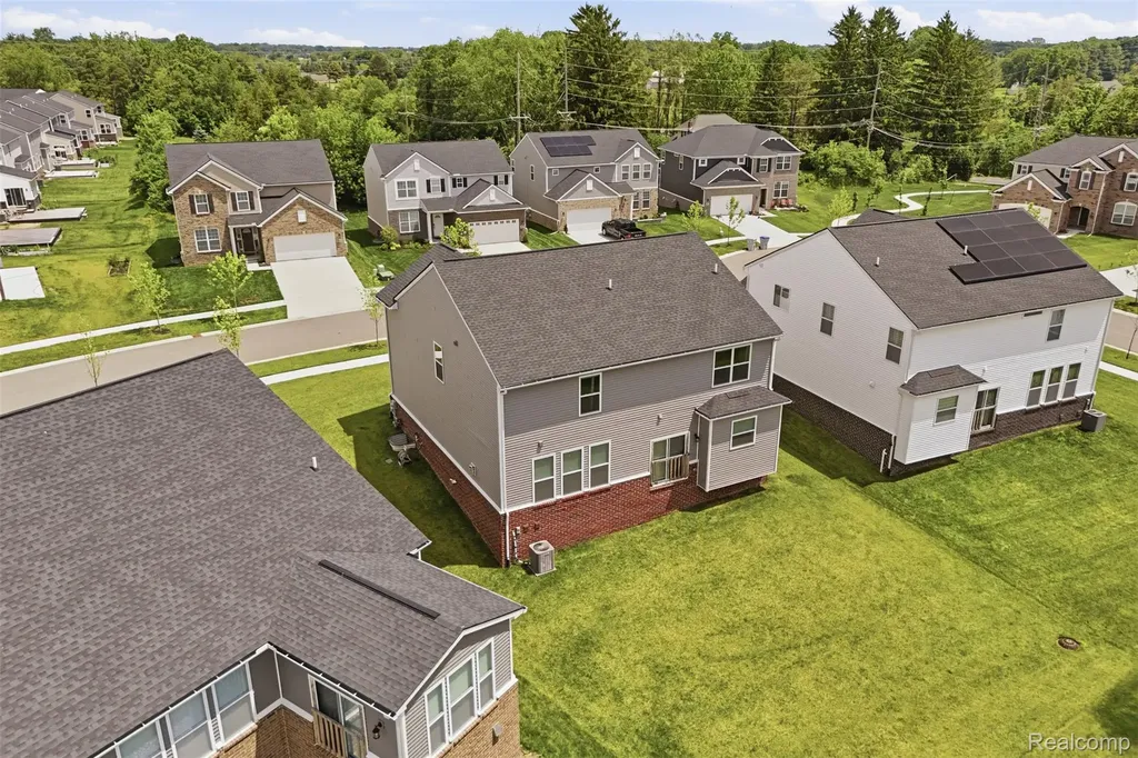 20633 Gidran Drive Lyon Charter Township MI 48178