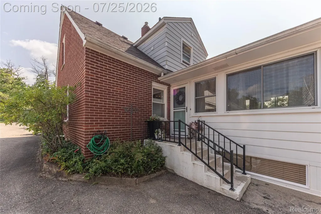 7551 Forest Street Dexter City MI 48130