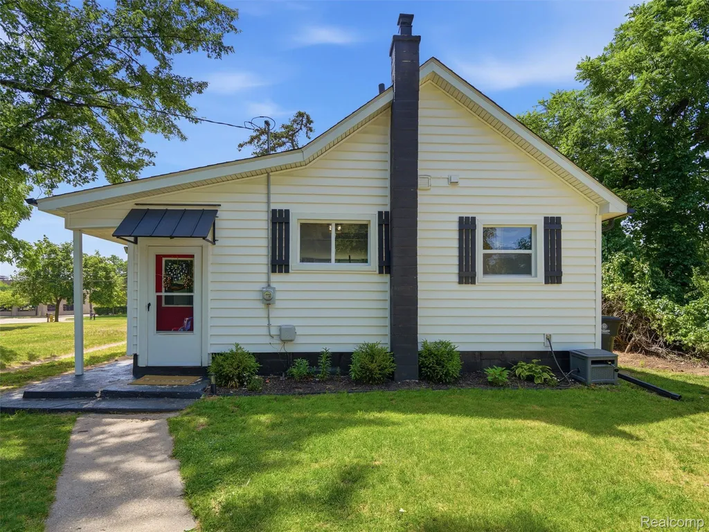 6520 N Hix Road Westland City MI 48185