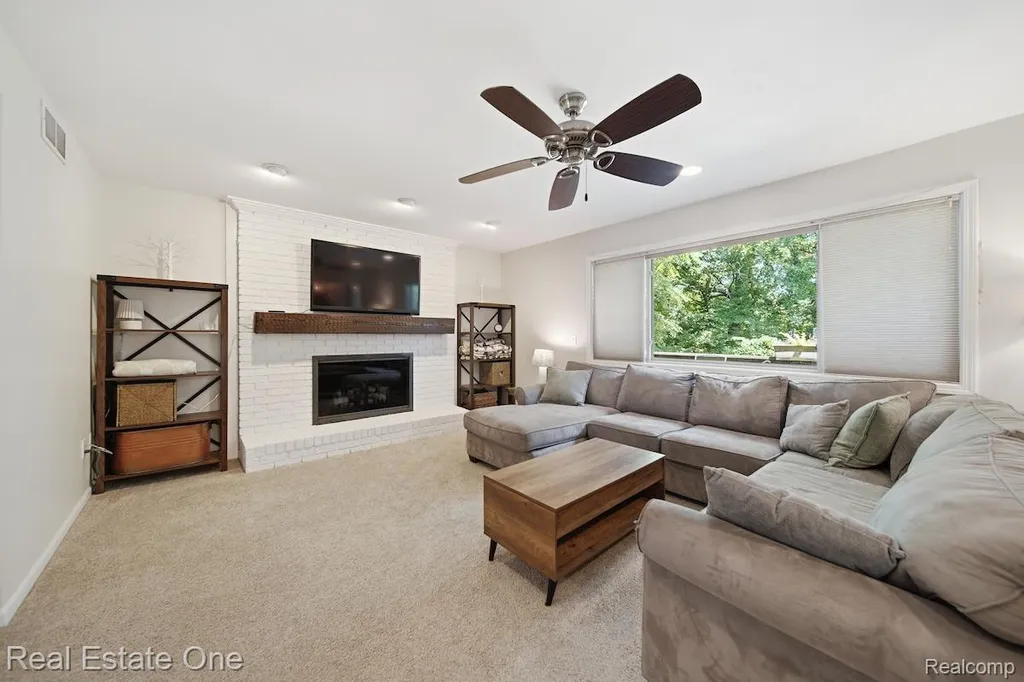 10947 Arbour Drive Brighton Township MI 48114