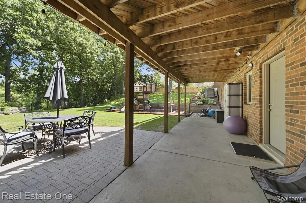 10947 Arbour Drive Brighton Township MI 48114