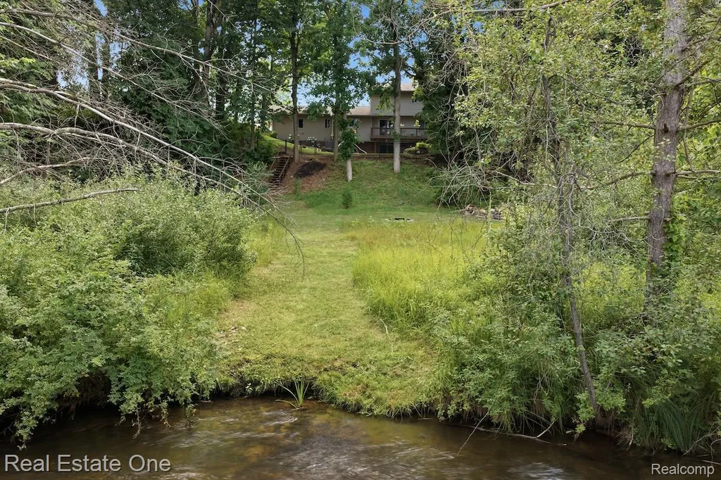 10947 Arbour Drive Brighton Township MI 48114
