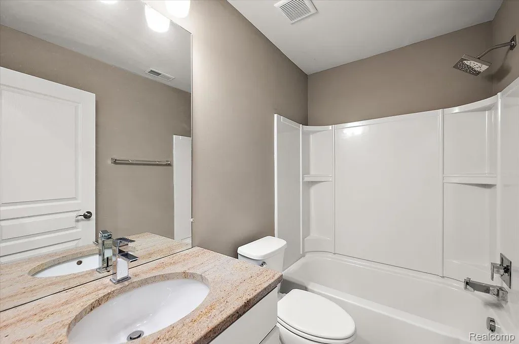2877 Hartwick Drive Rochester Hills City MI 48307