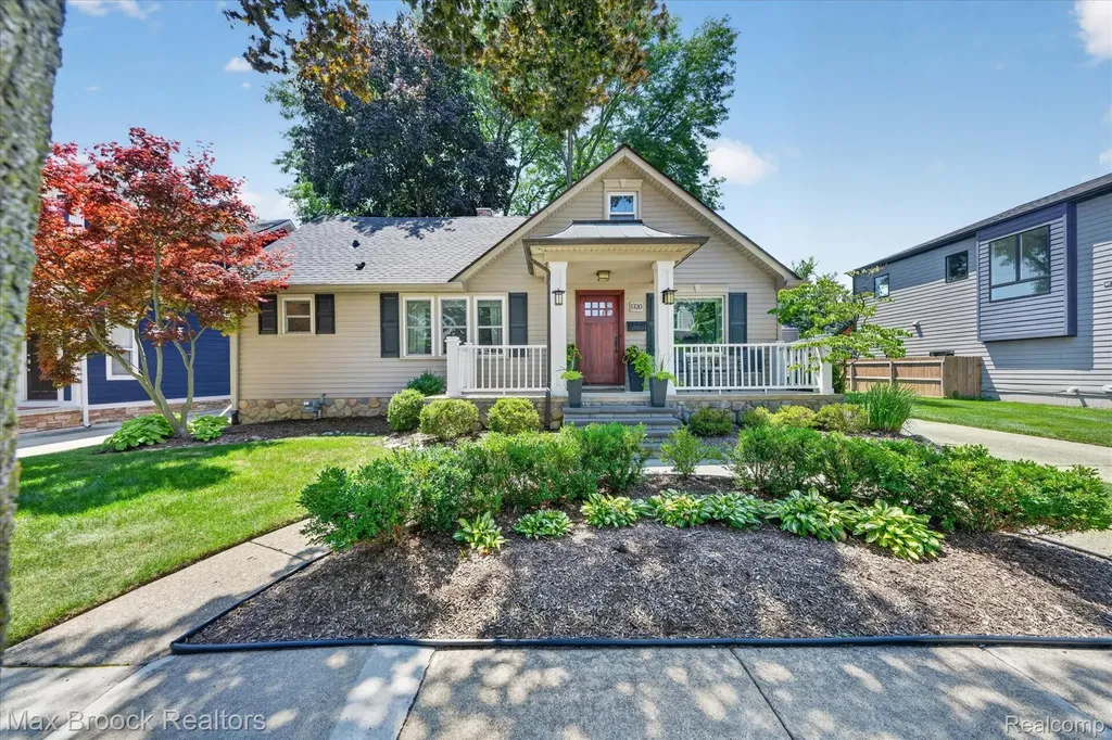 1320 Cole Street Birmingham City MI 48009