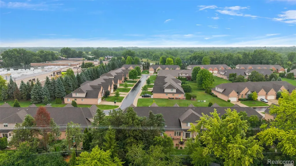 2681 Kentwood Drive Shelby Charter Township MI 48316