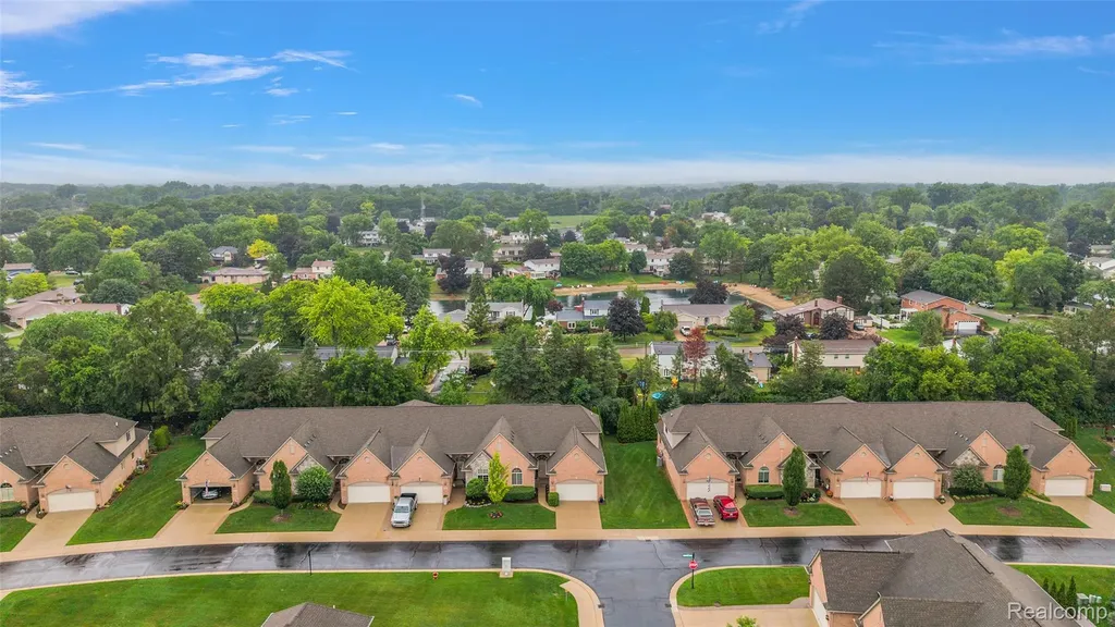 2681 Kentwood Drive Shelby Charter Township MI 48316