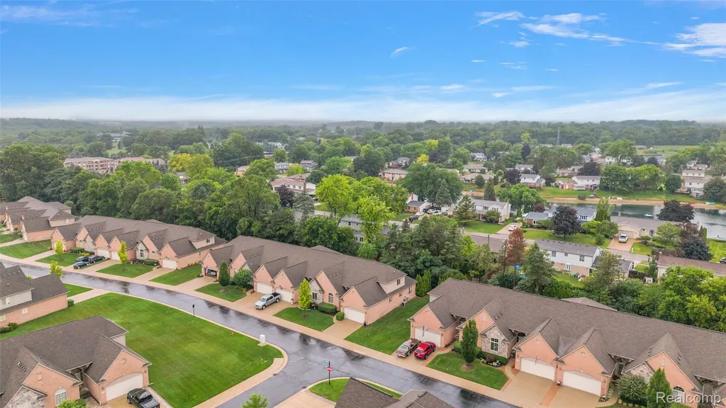 2681 Kentwood Drive Shelby Charter Township MI 48316