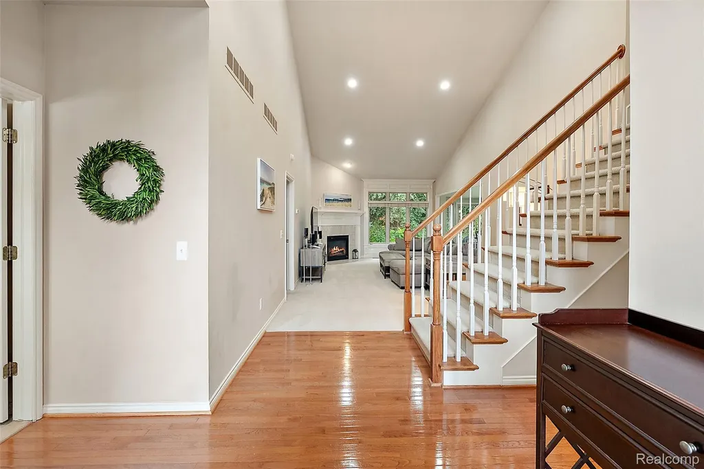 2681 Kentwood Drive Shelby Charter Township MI 48316