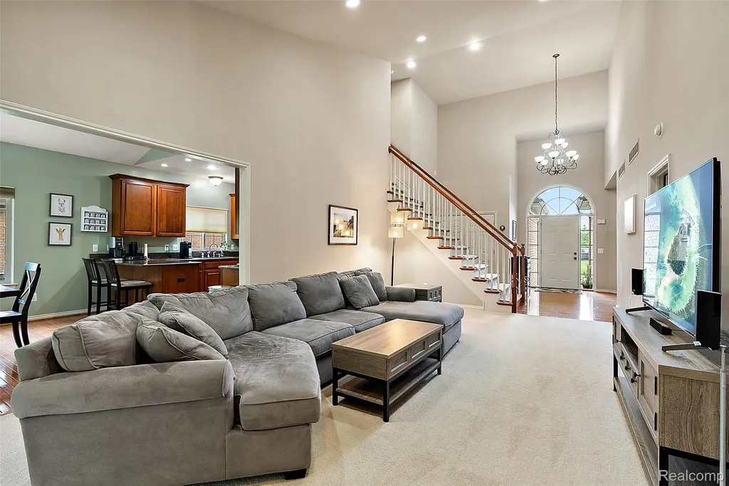 2681 Kentwood Drive Shelby Charter Township MI 48316