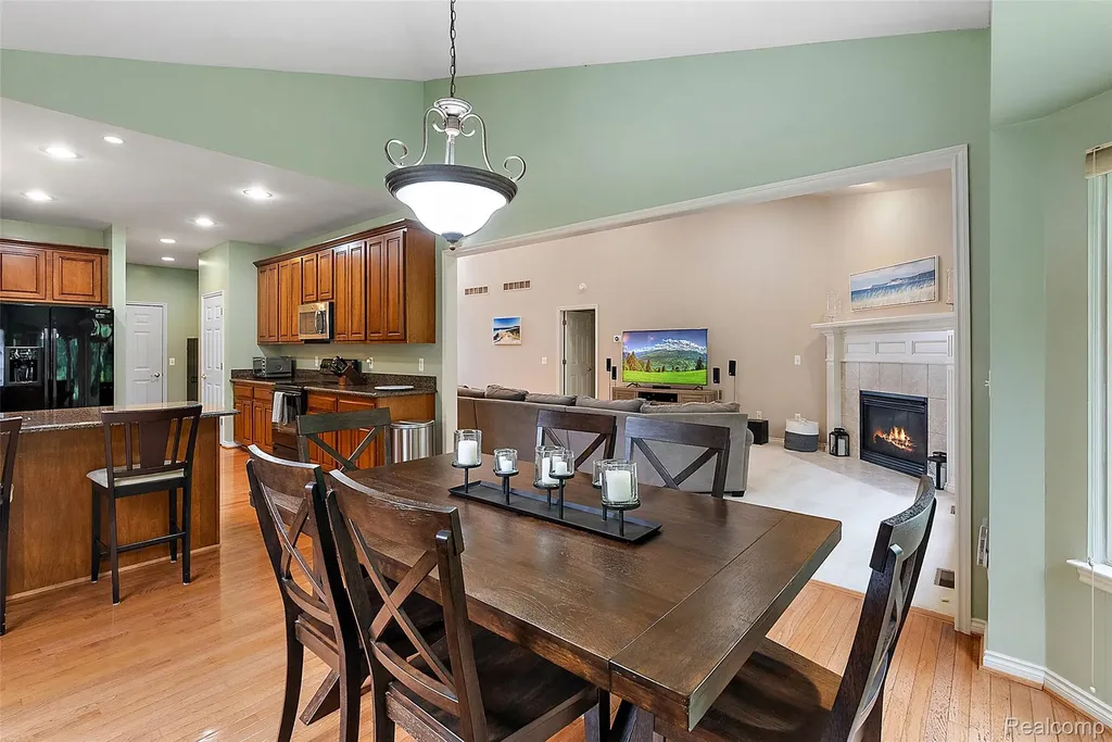 2681 Kentwood Drive Shelby Charter Township MI 48316