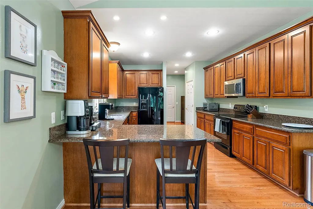 2681 Kentwood Drive Shelby Charter Township MI 48316