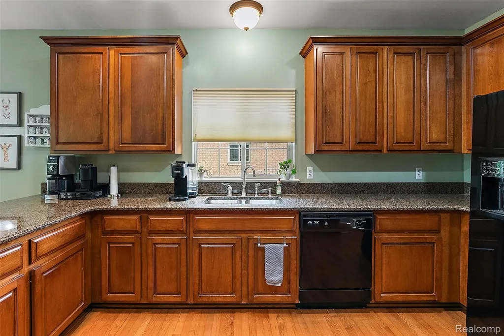 2681 Kentwood Drive Shelby Charter Township MI 48316