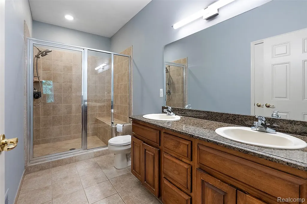 2681 Kentwood Drive Shelby Charter Township MI 48316