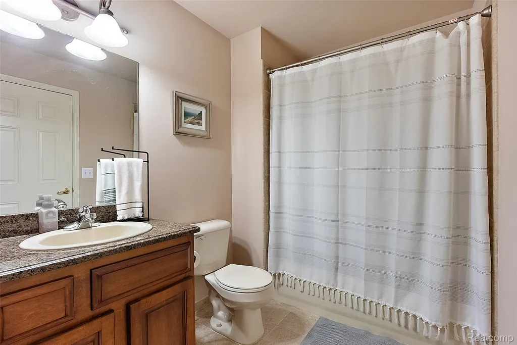 2681 Kentwood Drive Shelby Charter Township MI 48316