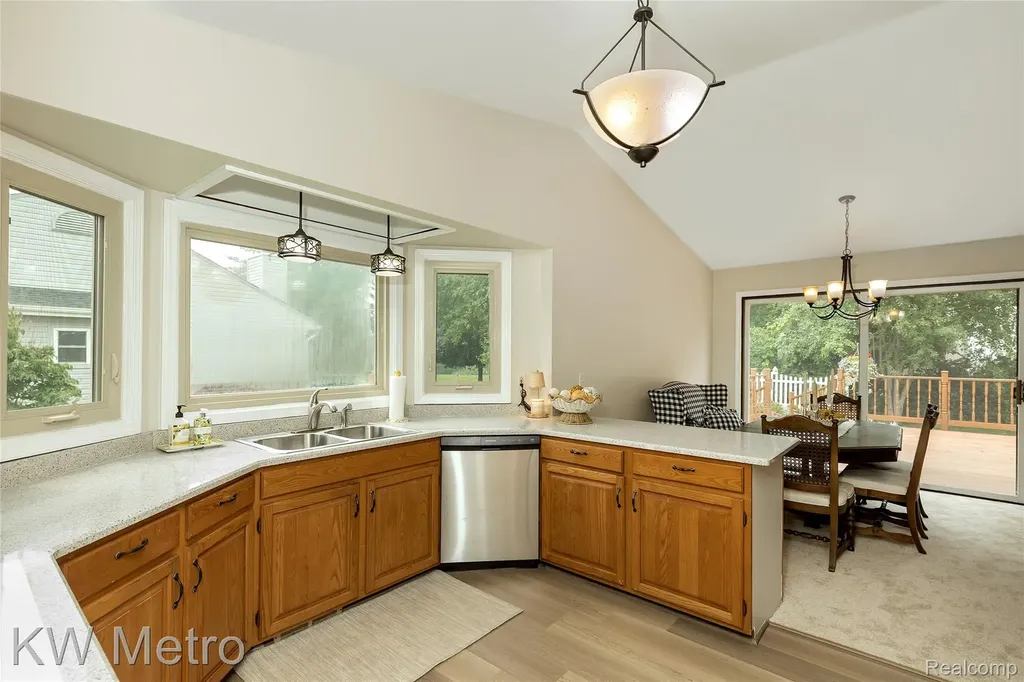2154 Warrington Road Rochester Hills City MI 48307