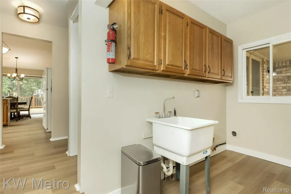 2154 Warrington Road Rochester Hills City MI 48307