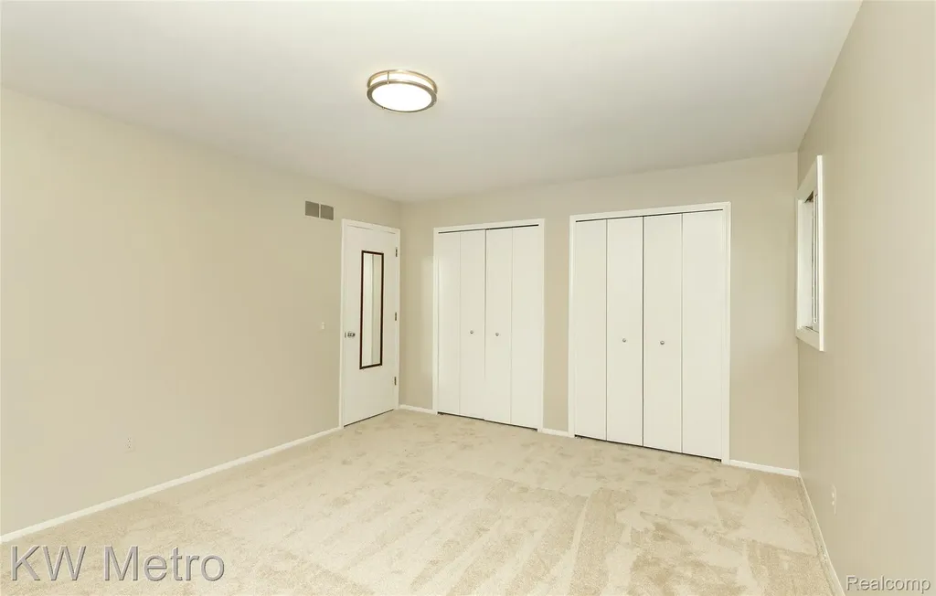2154 Warrington Road Rochester Hills City MI 48307