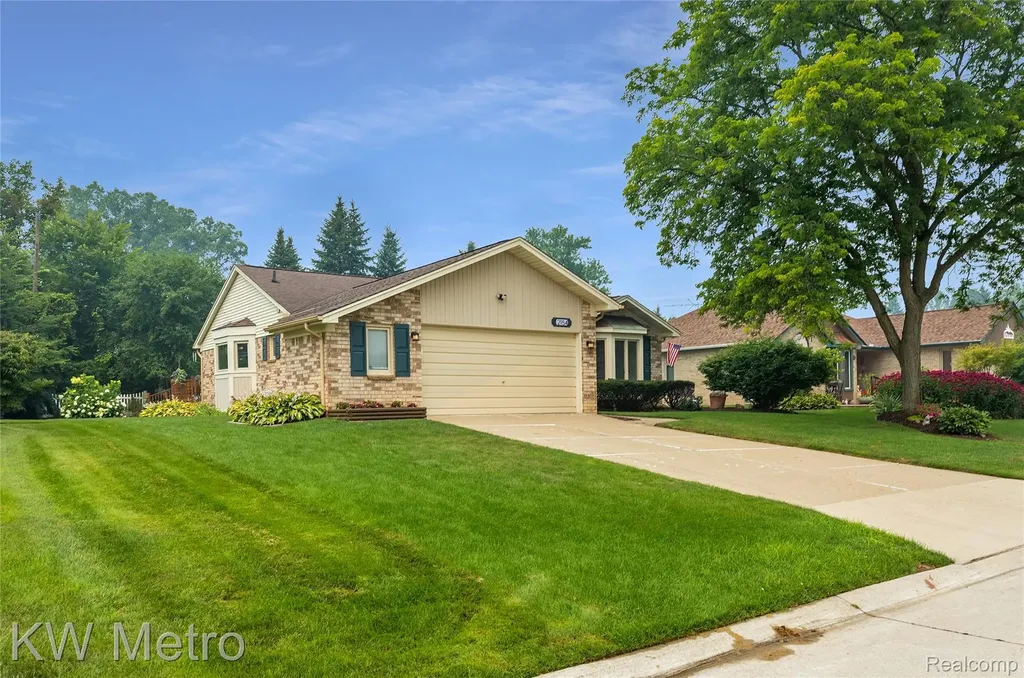 2154 Warrington Road Rochester Hills City MI 48307