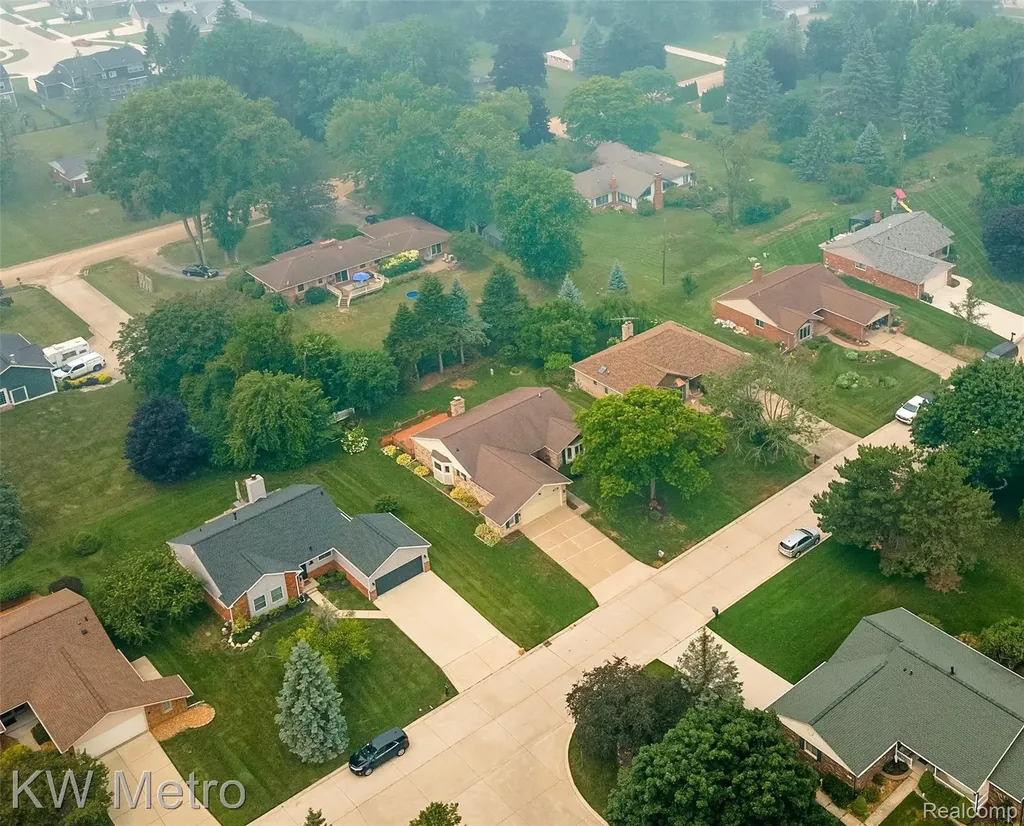 2154 Warrington Road Rochester Hills City MI 48307
