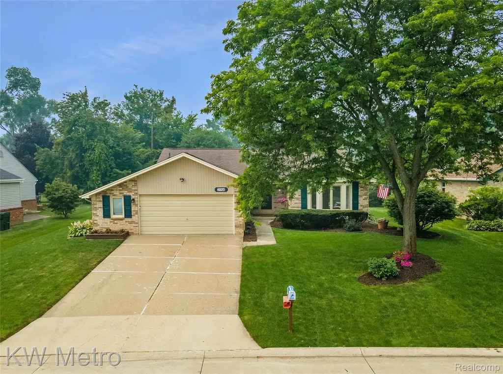 2154 Warrington Road Rochester Hills City MI 48307