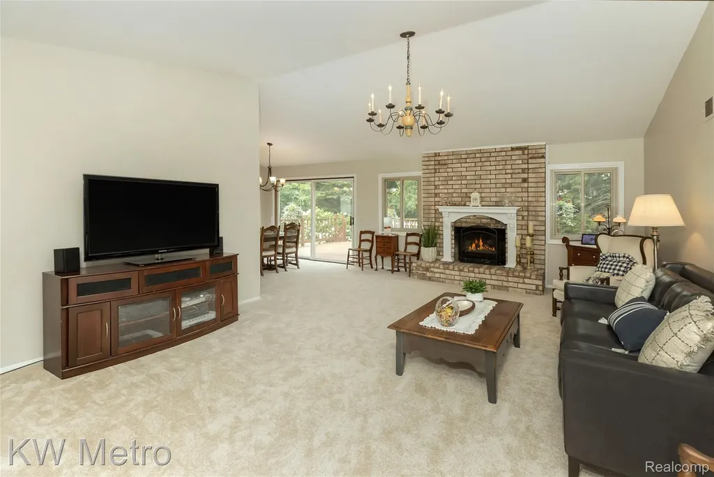 2154 Warrington Road Rochester Hills City MI 48307