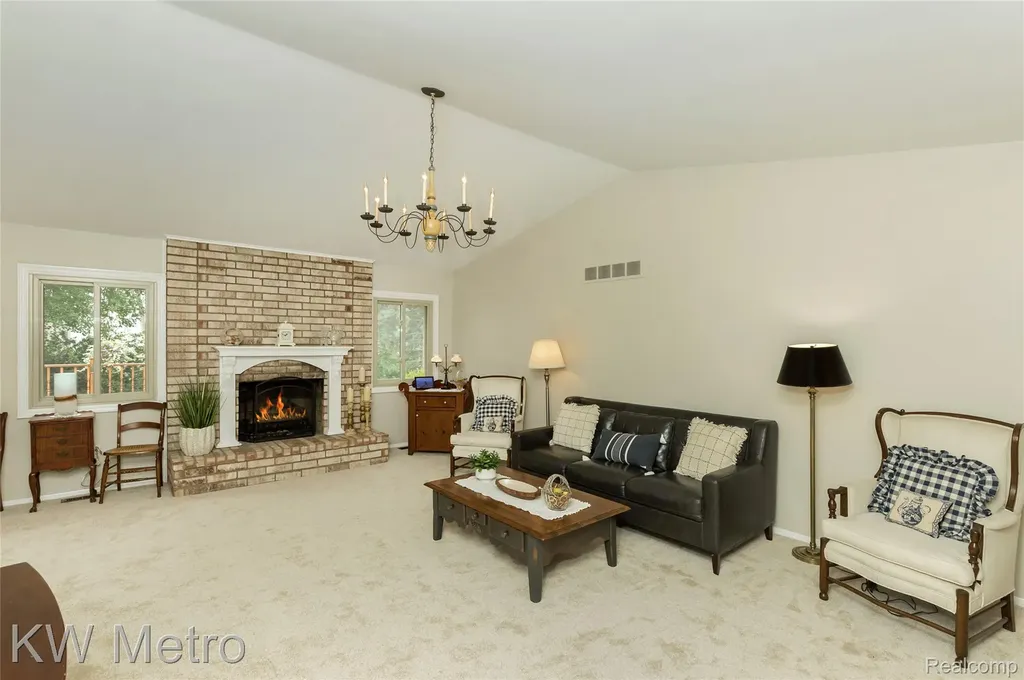2154 Warrington Road Rochester Hills City MI 48307
