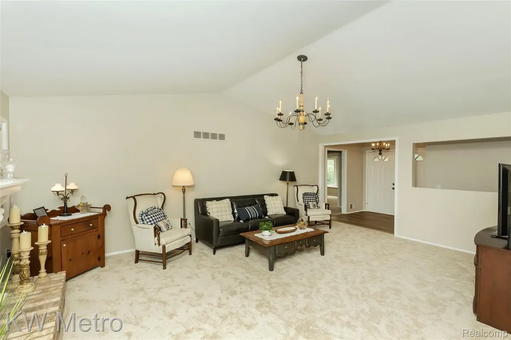 2154 Warrington Road Rochester Hills City MI 48307
