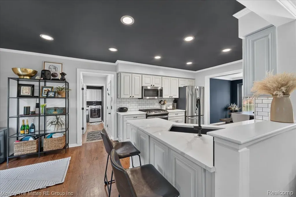 41575 Pheasant Creek Drive Canton Charter Township MI 48188