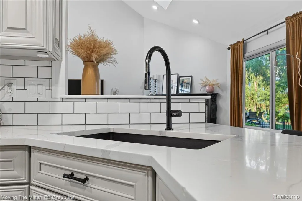 41575 Pheasant Creek Drive Canton Charter Township MI 48188
