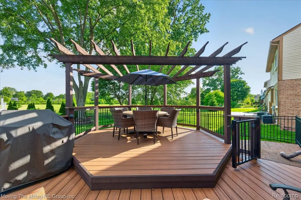 41575 Pheasant Creek Drive Canton Charter Township MI 48188