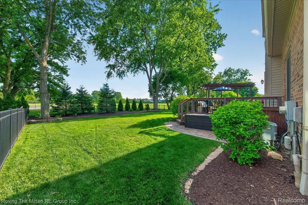 41575 Pheasant Creek Drive Canton Charter Township MI 48188