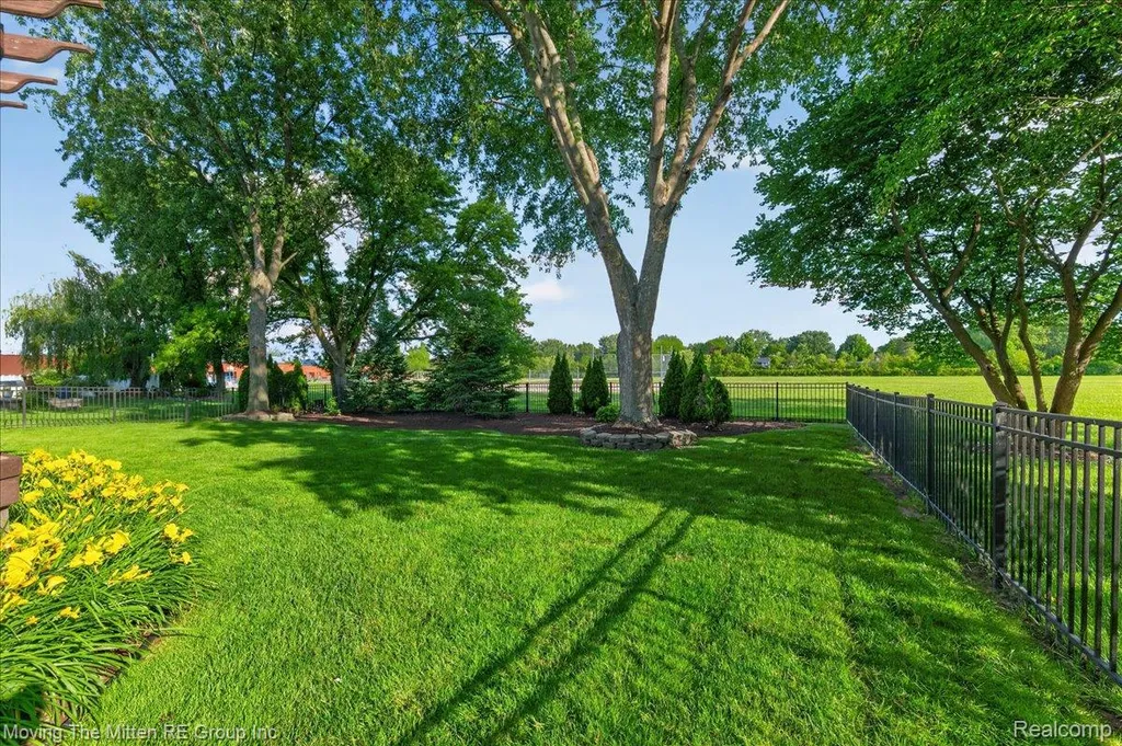 41575 Pheasant Creek Drive Canton Charter Township MI 48188
