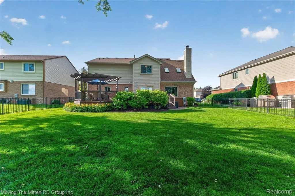 41575 Pheasant Creek Drive Canton Charter Township MI 48188