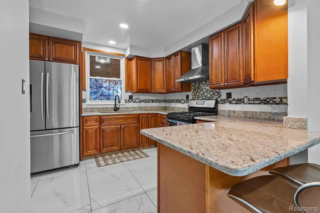 6838 Hartwell Street Dearborn City MI 48126