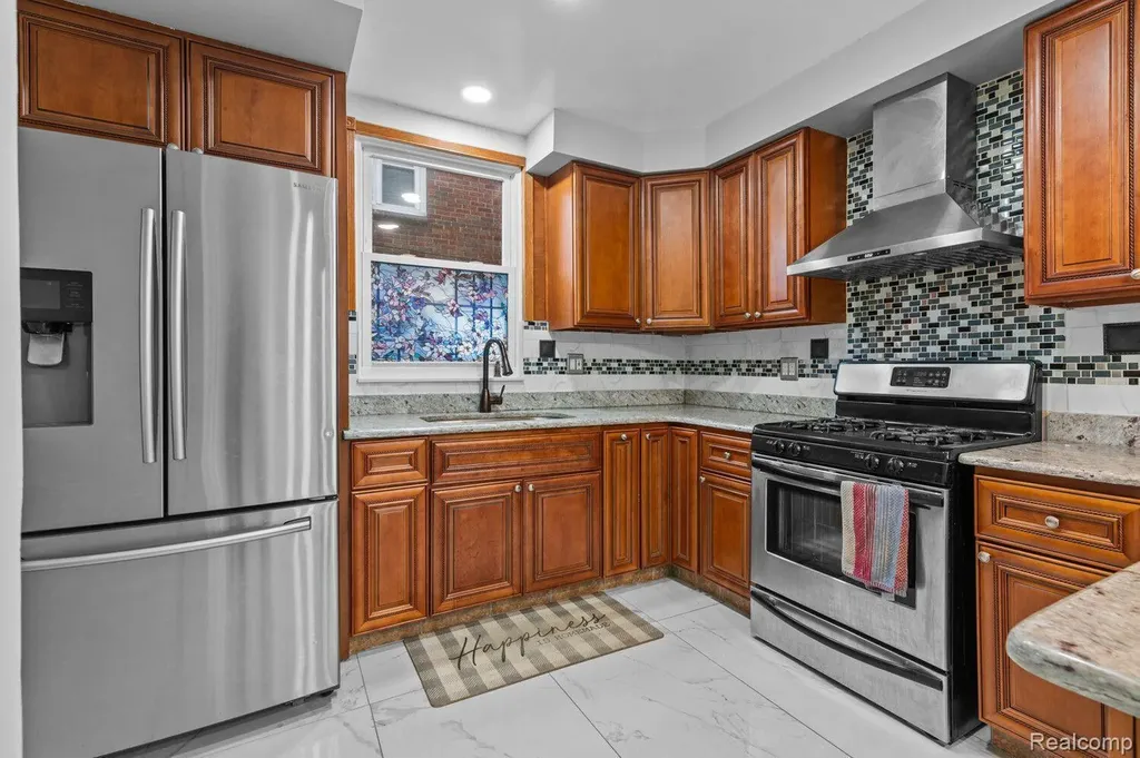 6838 Hartwell Street Dearborn City MI 48126