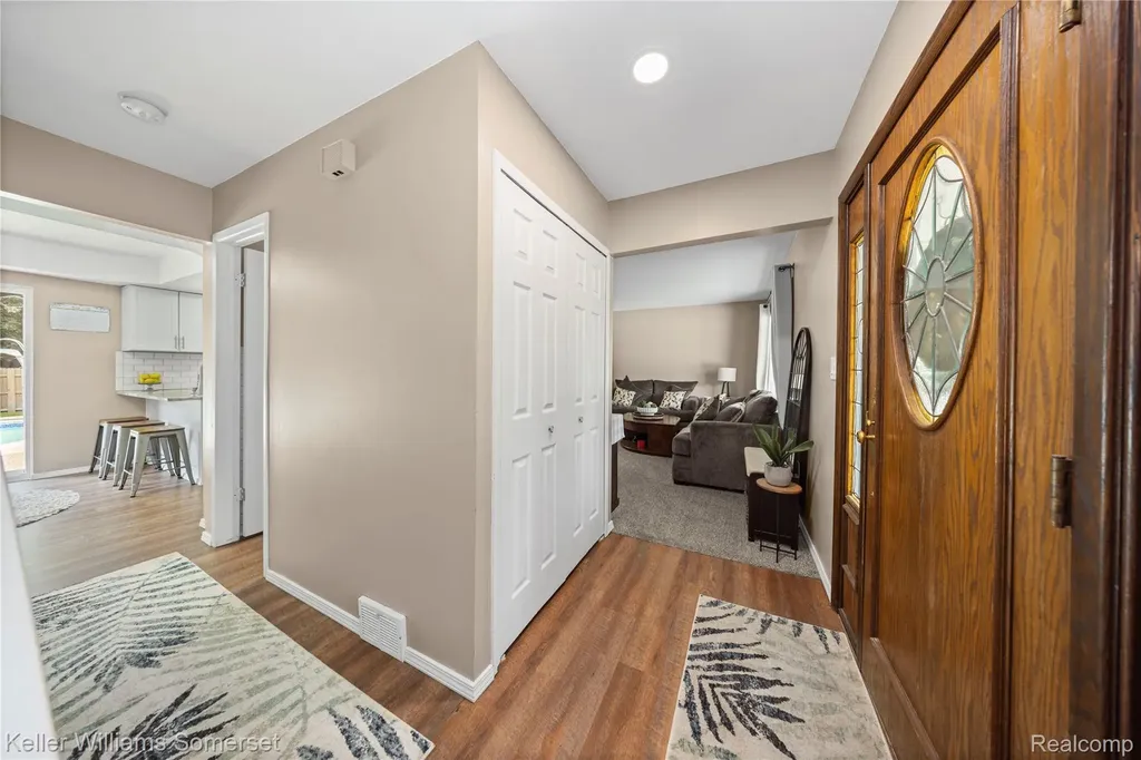 5795 Limestone Drive Troy City MI 48085