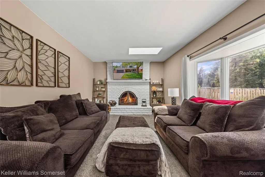 5795 Limestone Drive Troy City MI 48085