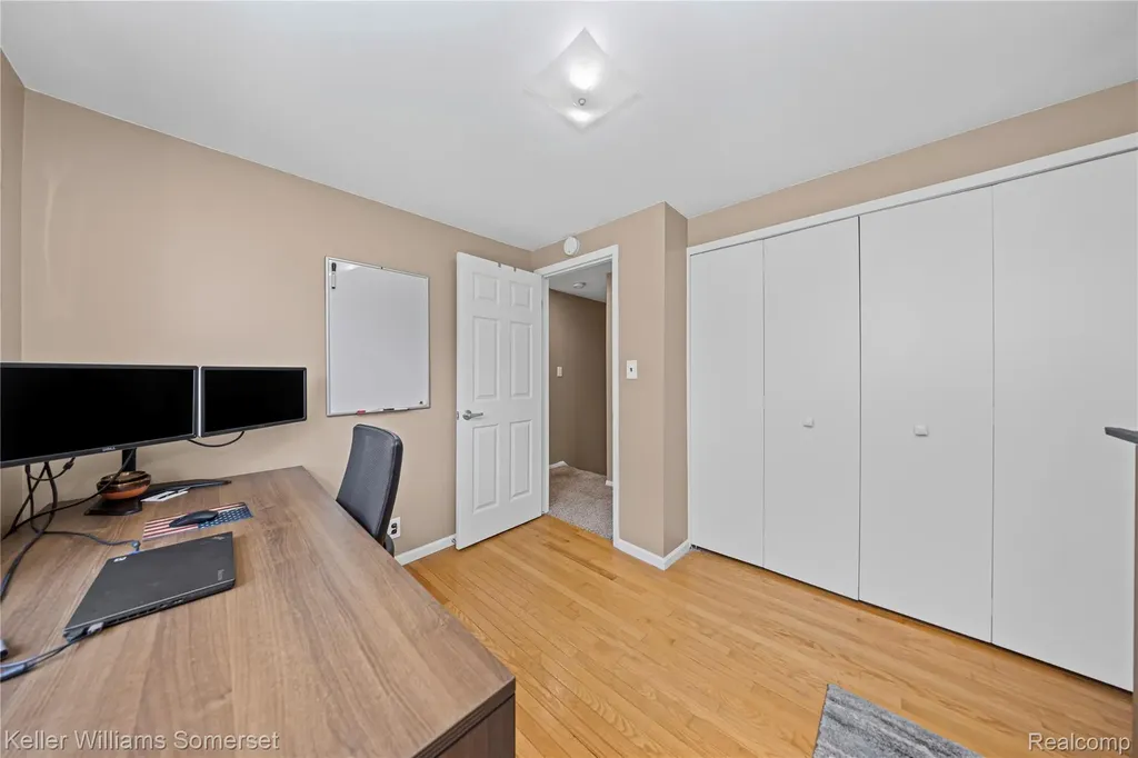 5795 Limestone Drive Troy City MI 48085