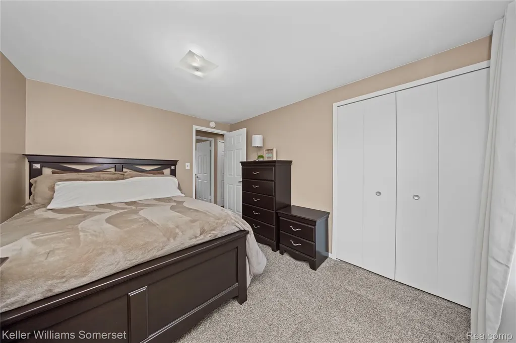 5795 Limestone Drive Troy City MI 48085