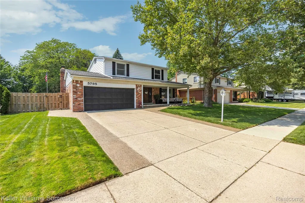 5795 Limestone Drive Troy City MI 48085