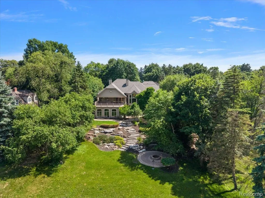 901 Spring Drive Northville Township MI 48167