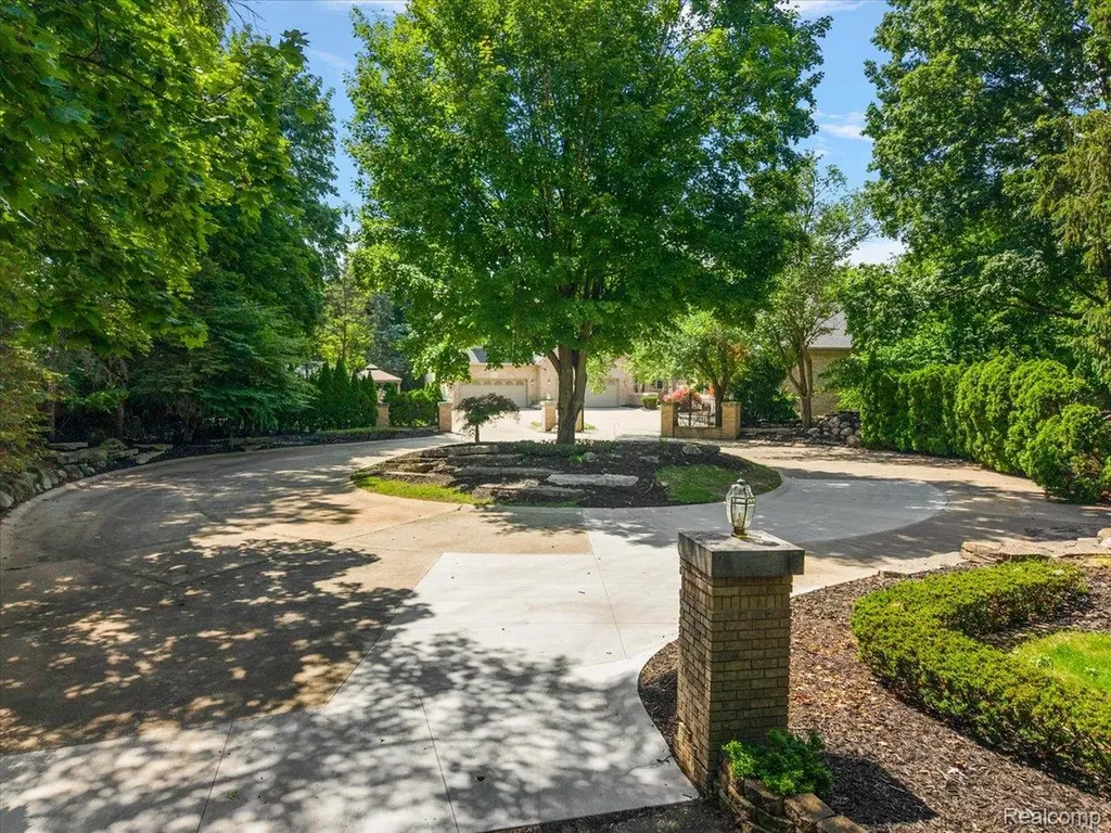 901 Spring Drive Northville Township MI 48167