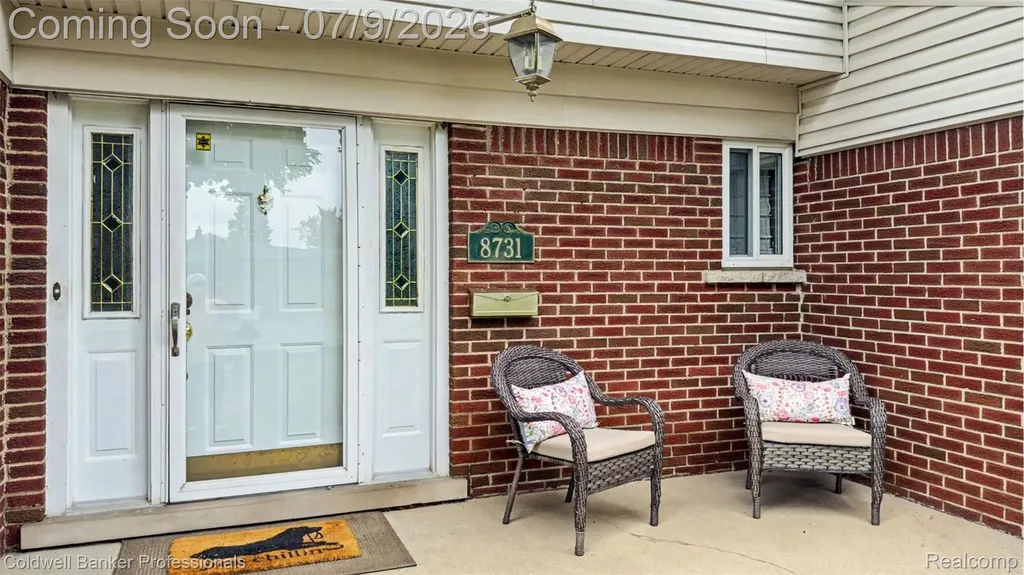 8731 Paulina Drive Sterling Heights City MI 48312
