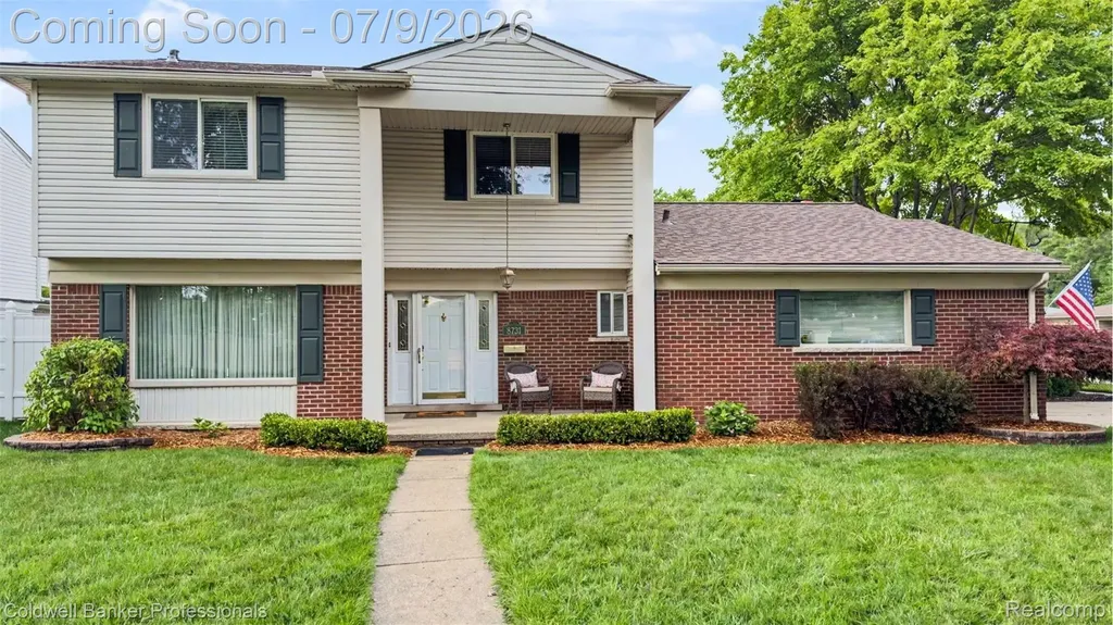 8731 Paulina Drive Sterling Heights City MI 48312