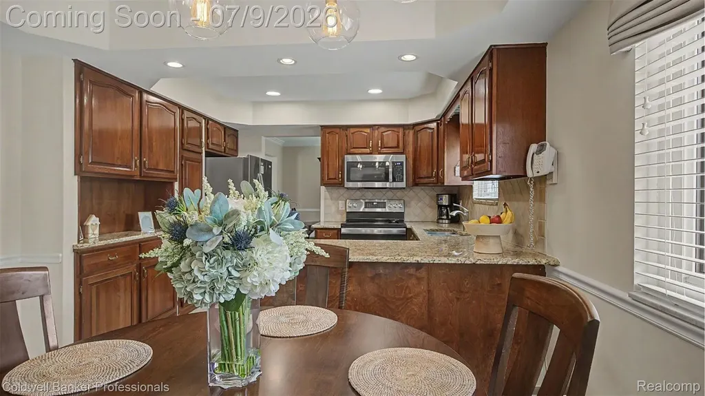 8731 Paulina Drive Sterling Heights City MI 48312