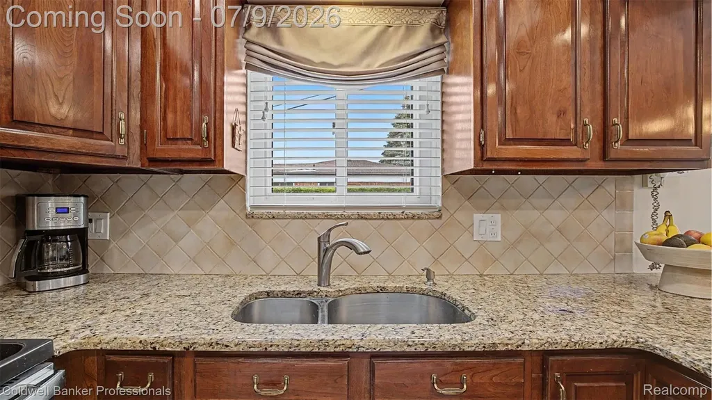8731 Paulina Drive Sterling Heights City MI 48312